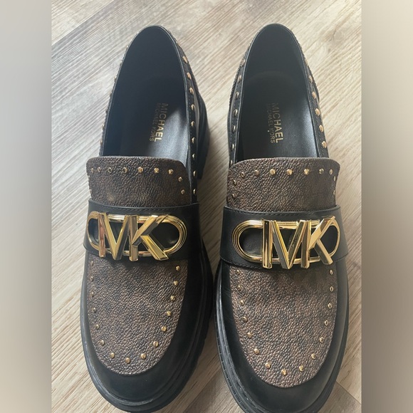 Michael Kors studded leather loafers - Picture 2 of 9
